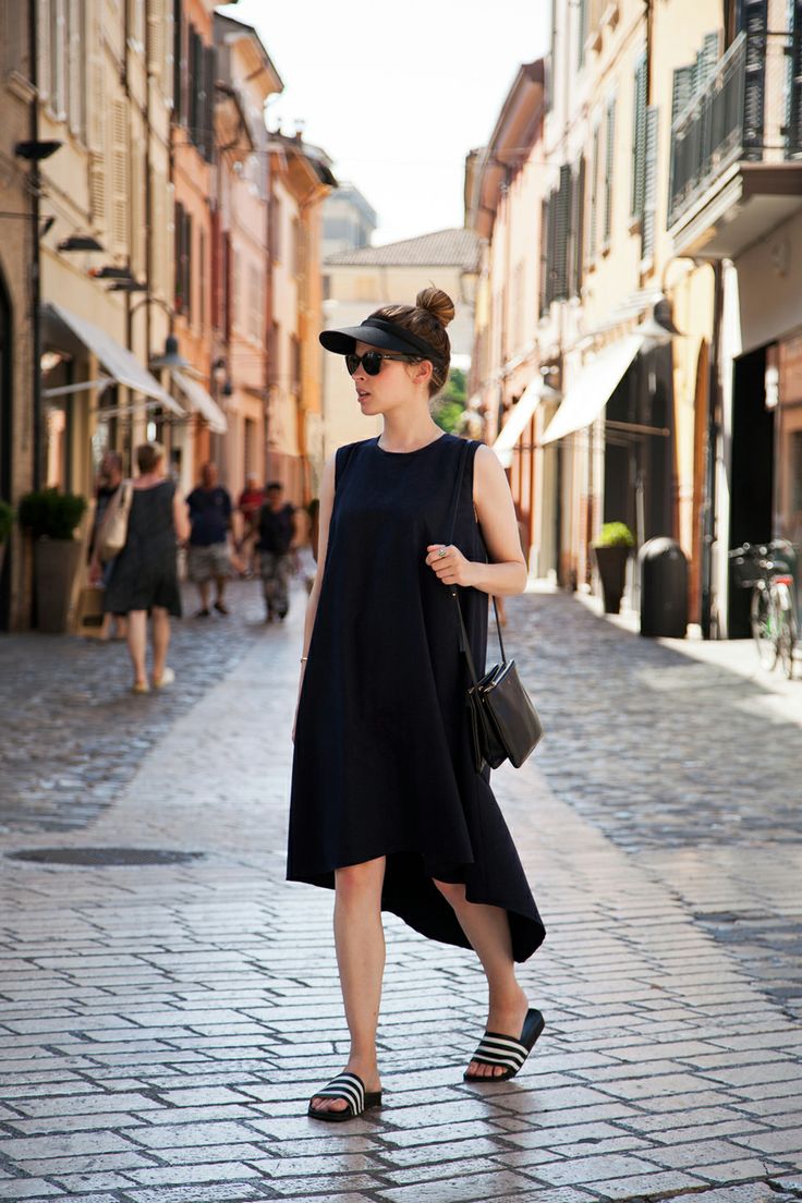 black dress in summer